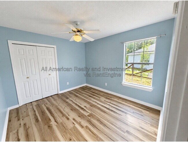 Foto del edificio - 968 Southern Oaks Ct
