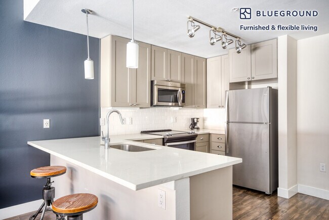 Foto del edificio - 3251 Lowell Blvd