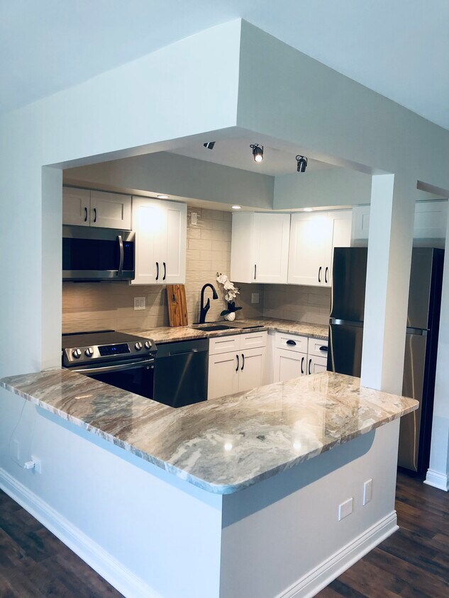 Foto principal - 753 S Dwyer Ave