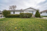 Primary Photo - 6612 N 81st St
