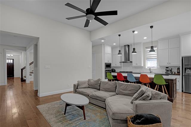 Foto del edificio - 1118 Maverick Dr