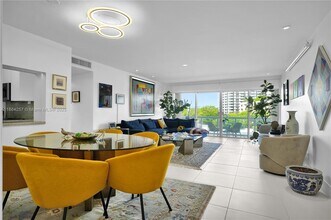Building Photo - 2451 Brickell Ave