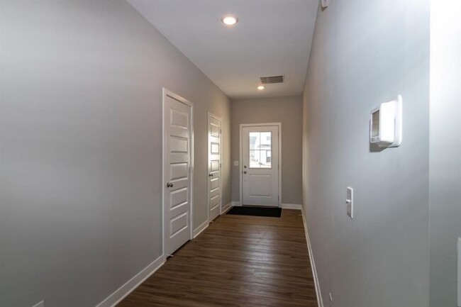 Building Photo - 221 Switchgrass Ln