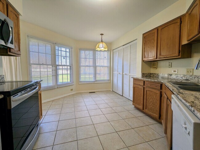 Foto del edificio - 309 Willow Pkwy