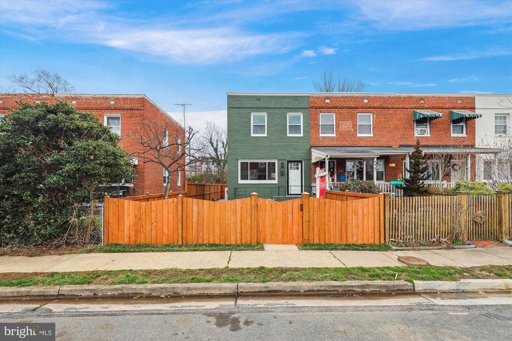 Foto principal - 537 E Duncan Ave