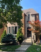 Building Photo - 2646 W Catalpa Ave