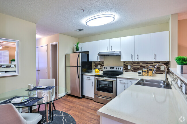 2BR, 2BA - Destination at Union