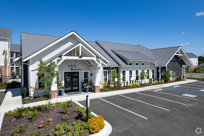 Building Photo - Riverchase Vista Apartments