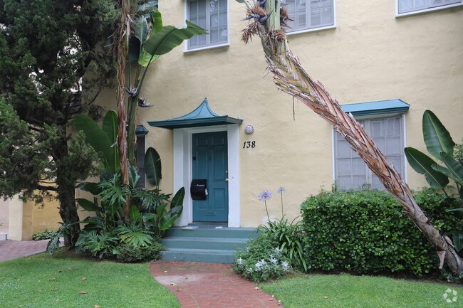 Foto del edificio - 138 N Almont Dr