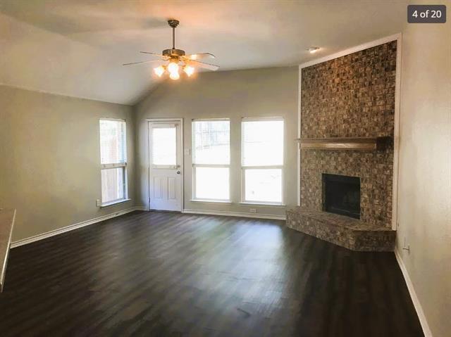 Foto del edificio - 2750 Fern Valley Ln