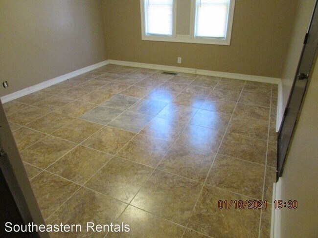 Building Photo - 4 br, 2 bath House - 1017 California