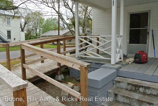 Building Photo - 226 Earl St