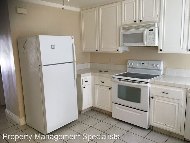Foto del edificio - 2 br, 1.5 bath House - 3490 Highwood Ct #87