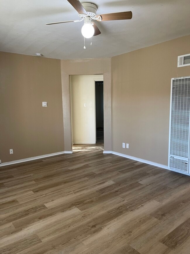 Building Photo - Charming 2 Bedroom Home in Old Lincoln