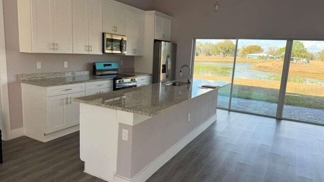 Foto del edificio - 6805 Heavitree Dr