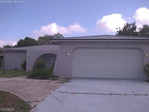 Building Photo - 1401 Everest Pkwy