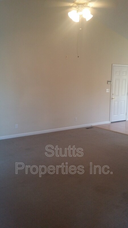 Foto del edificio - 1021 Brookhill Dr