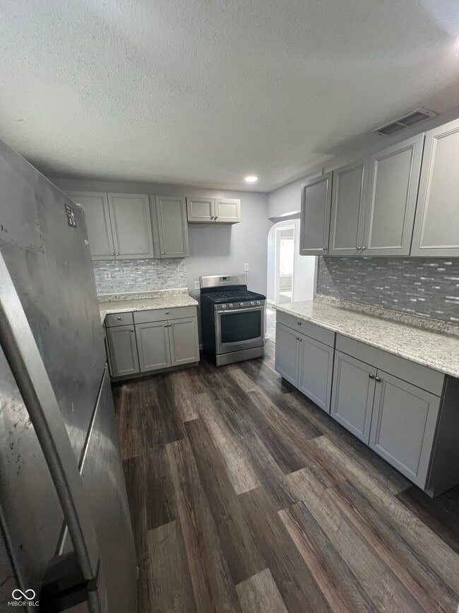 Foto del edificio - 1402 E Willard St