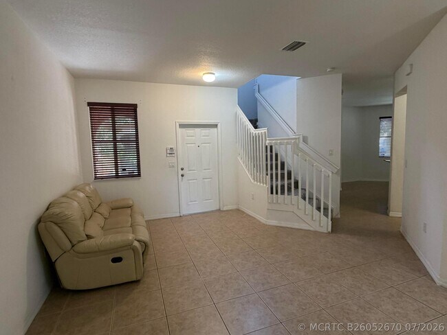 Building Photo - 8928 SW 18th St