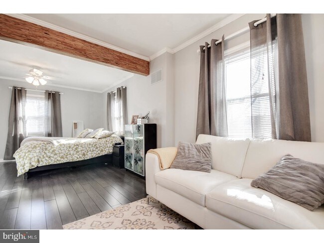 Building Photo - 207 Cinnaminson Ave