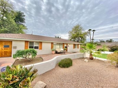 Building Photo - 1706 S Granada Dr
