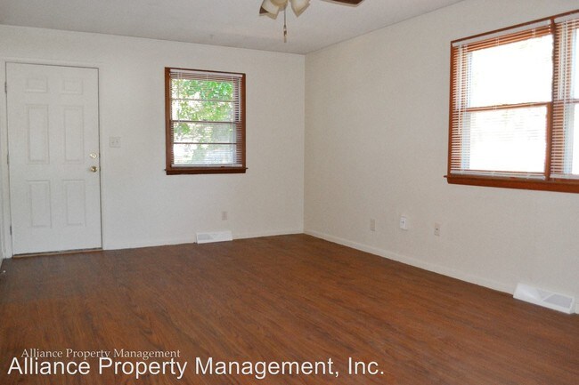 Building Photo - 1826 Fort Riley Blvd
