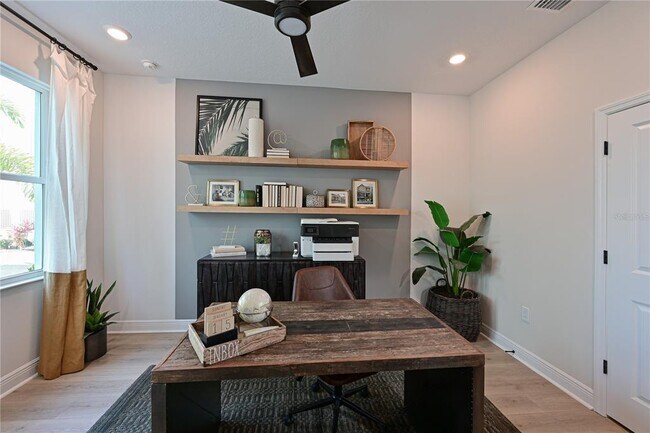 Foto del edificio - 2451 Mangum Ct