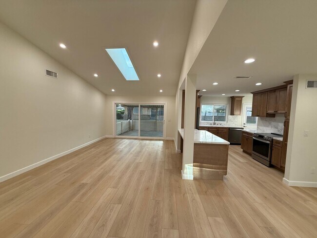 Foto del edificio - A New El Dorado II just waiting for You