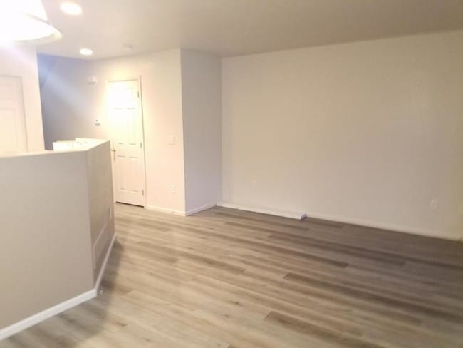Foto del edificio - 1691 Oak Creek Dr