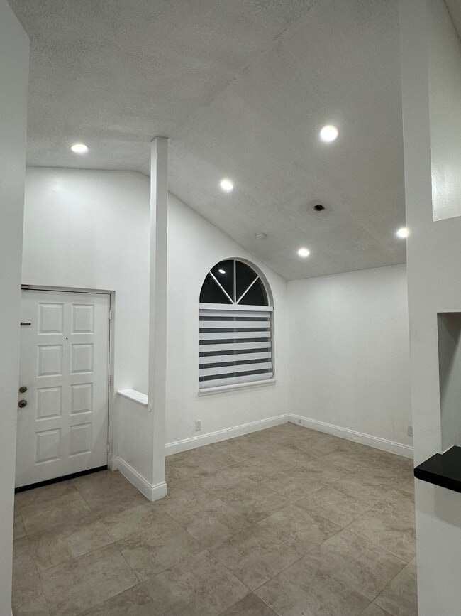 Foto del edificio - 10521 SW 158th Ct