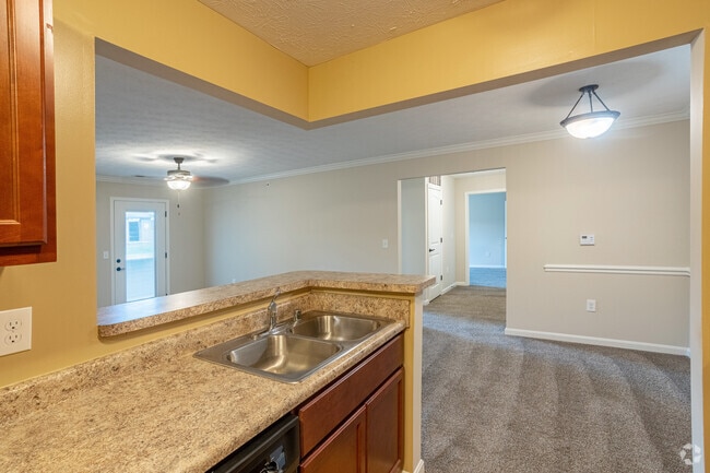 3HAB, 2BA - 1.350 ft² - Cocina & Área de comedor - Shelby Oaks Apartments