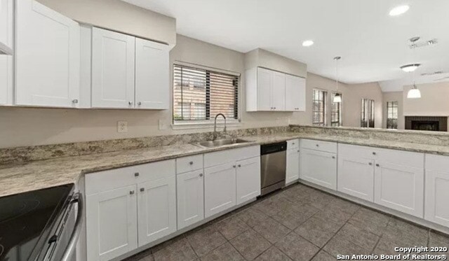 Building Photo - 13805 I-10