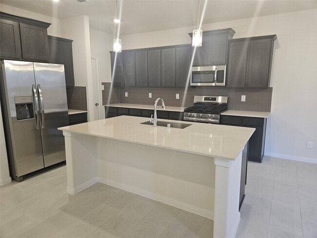 Building Photo - 7971 Cypress Country Dr