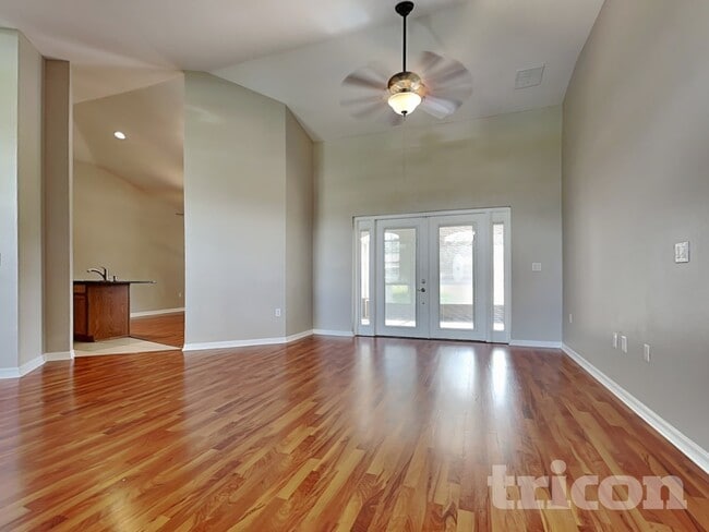 Building Photo - 12339 Palm Ridge Dr