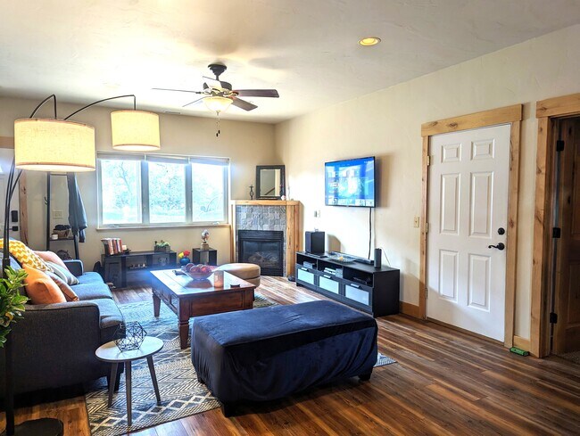 Foto del edificio - 182 S 6th St