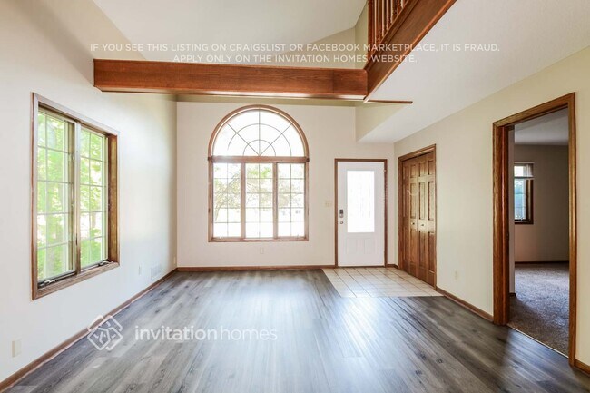 Foto del edificio - 3024 Furness Ct