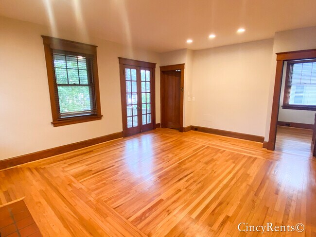 Foto del edificio - 3420 Berry Ave