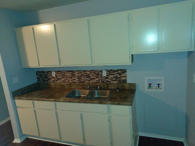 Foto del edificio - 957 47th Pl N
