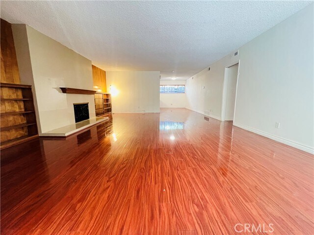 Foto del edificio - 471 W Duarte Rd