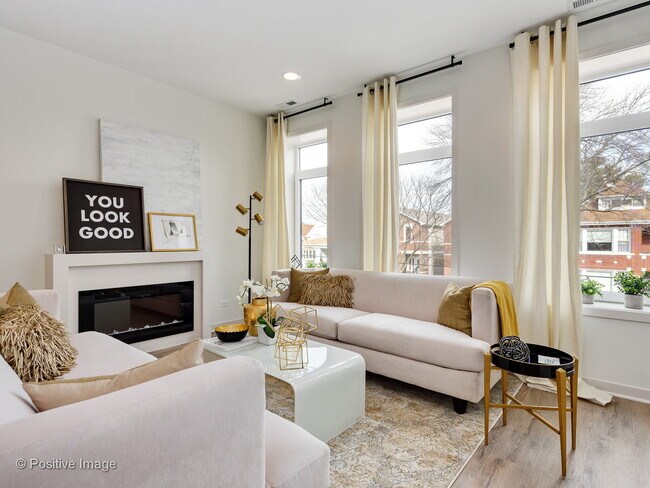 Foto del edificio - 2116 N Natchez Ave