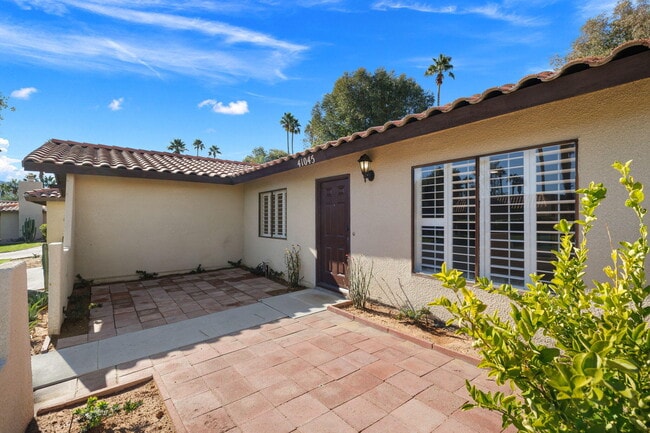 Building Photo - 41045 Largo