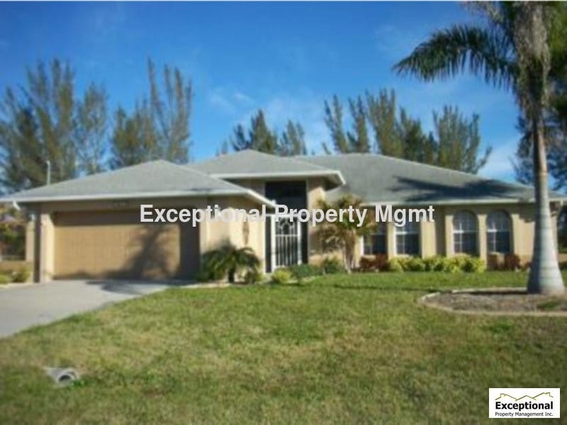 Foto principal - Beautiful 3 bedroom 2 bath Gulf Access Pool home SW Cape Lawn and Pool Svc Included
