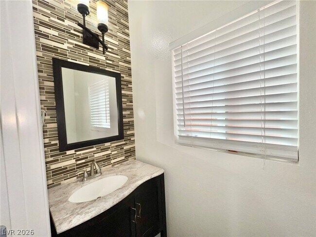Foto del edificio - 8412 Golden Amber St