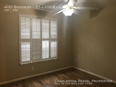 Building Photo - 400 Bucksley Ln