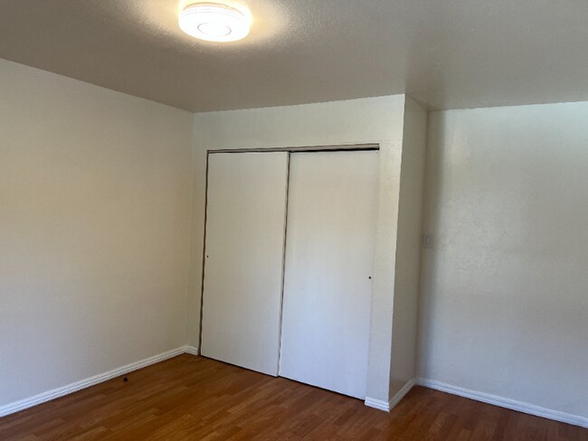 Foto del edificio - 1585 West St