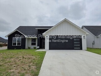 Building Photo - 9900 Ridings Dr