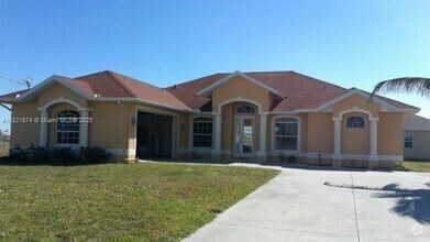 Building Photo - 621 NW 37th Ave