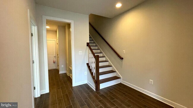 Foto del edificio - 8211 Miner St