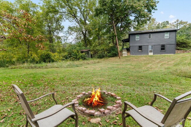 Foto del edificio - 435 Reems Creek Rd