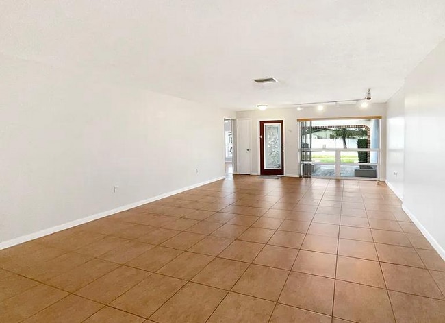 Photo - 8915 NW 11th St House